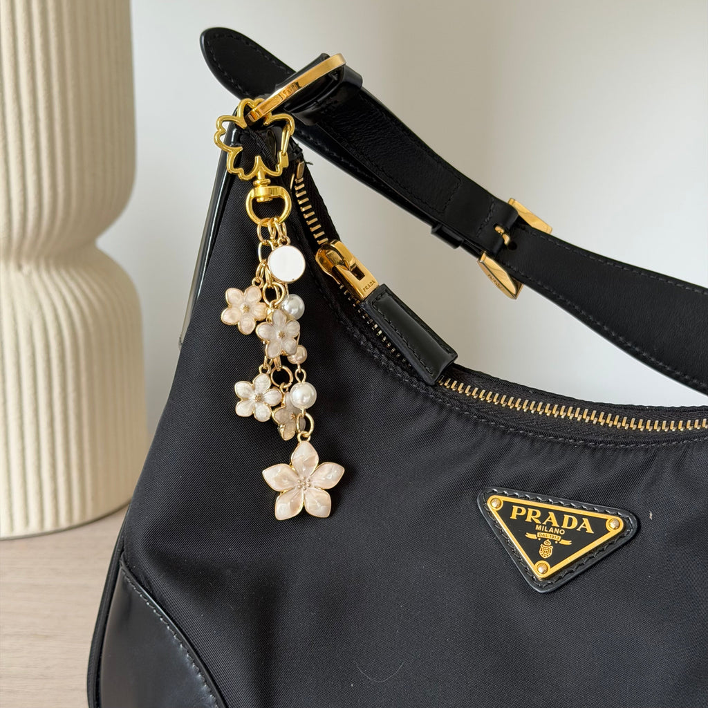 Daisy Springs Bag Charm - EVRYJEWELS