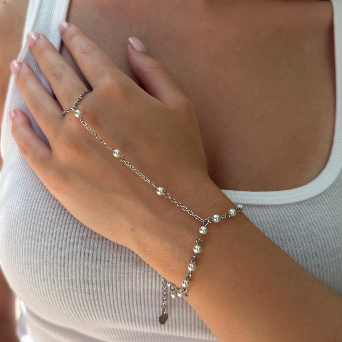 Viral Hand Chains: Anti Tarnish Waterproof - EVRYJEWELS