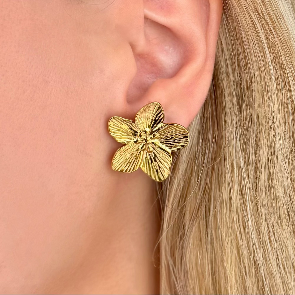 Spring Flower Studs - EVRYJEWELS