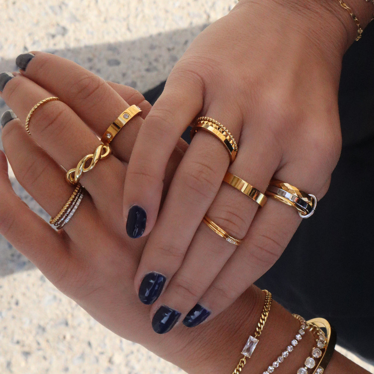 Intertwined Ring