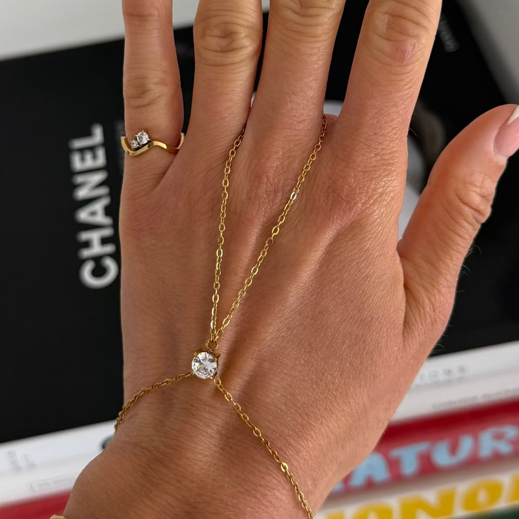 She's A Gem Hand Chain - EVRYJEWELS
